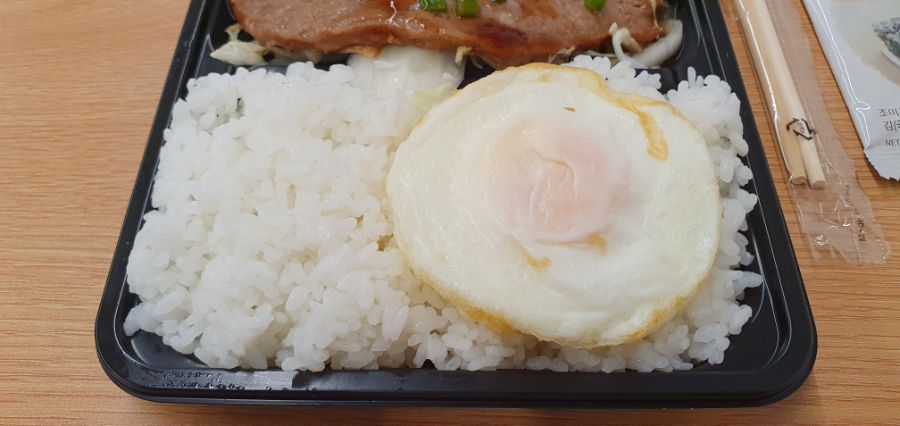 CU에서 바싹불고기한판 도시락을 먹어봤습니다._8.jpg