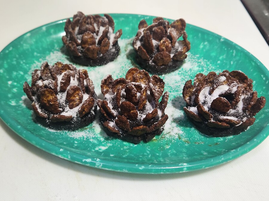 암흑요리) 요알못 쉑이 만든 솔방울 케이크_4.jpg