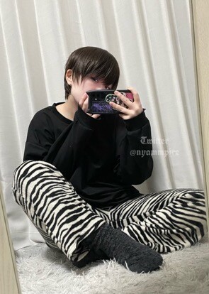 숏컷 사진 (뒤를 보세요)_1.jpg