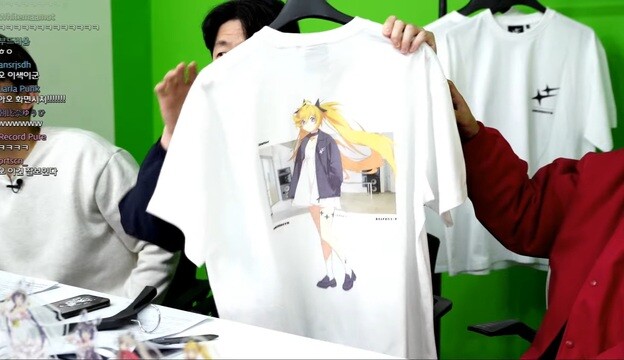 디맥) 하이츠 팝업스토어 의류굿즈 실물_4.jpg