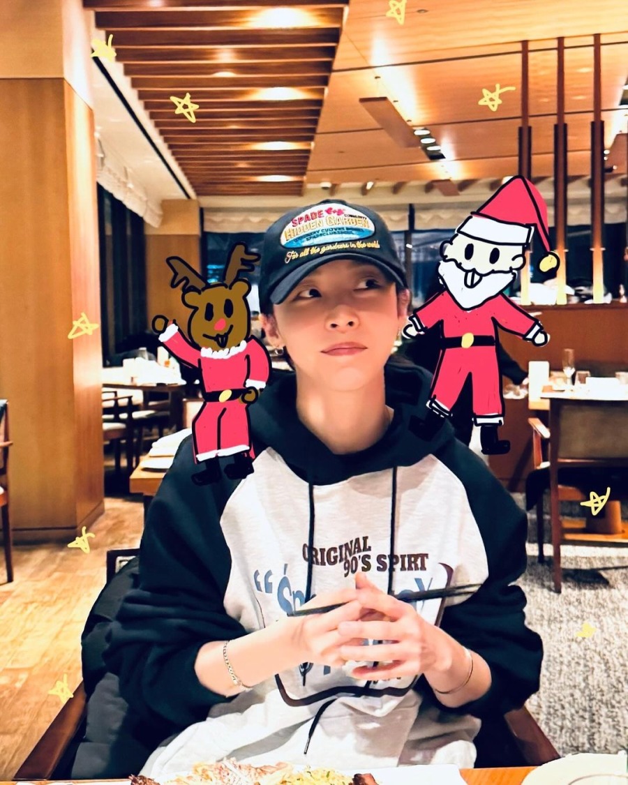 231225.문별.인스타그램 1.jpg