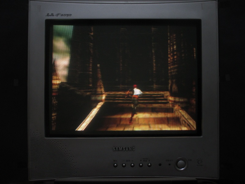 데빌 메이 크라이 2 (4) - 브라운관 티비 화면_32.jpg