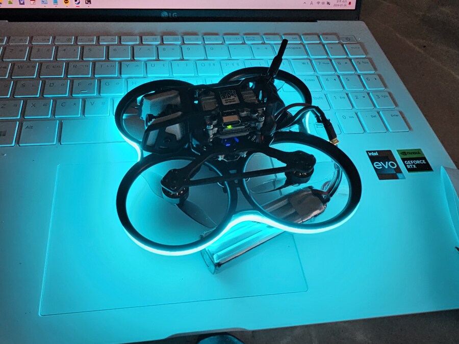 드론) 귀욤_1.jpg