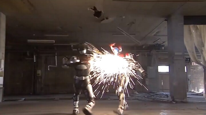 [가면라이더 카부토] 진퉁 vs 짝퉁_36.jpg