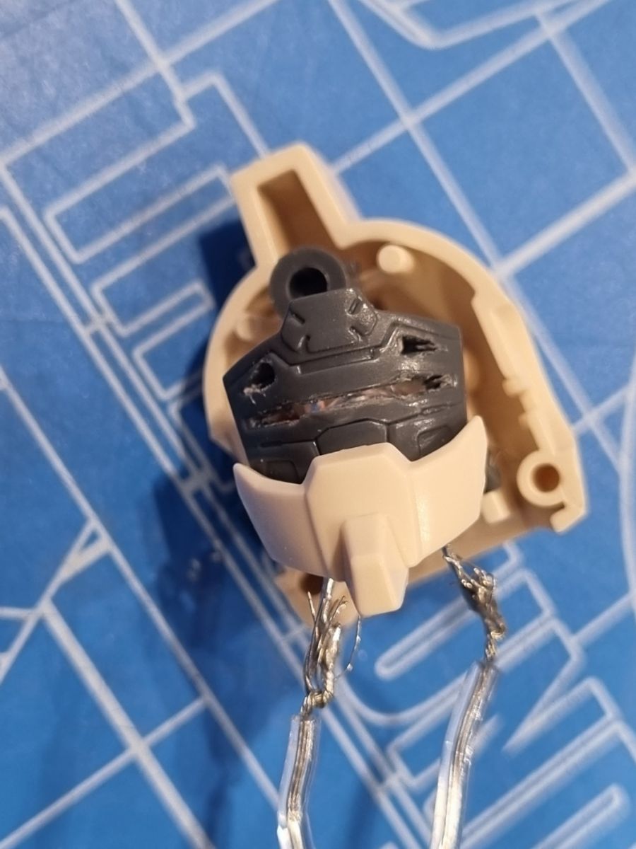 [건X 베이스] 고양점 건프라 발광 기법 안내 - 발광 다이오드편_54.jpg