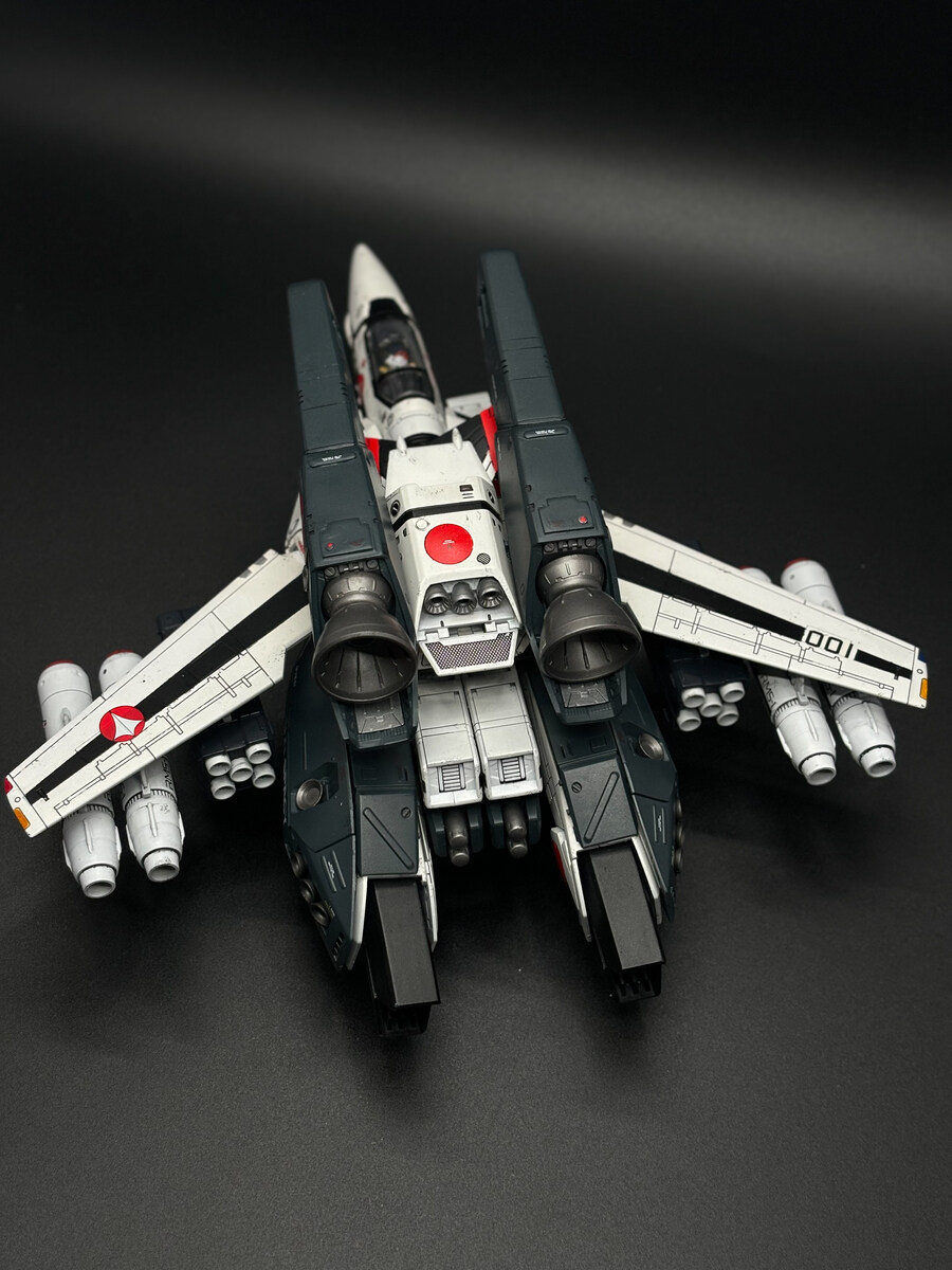 vf-1a/s 발키리 마크로스 1/72 반다이 개조 및 도색_11.jpg