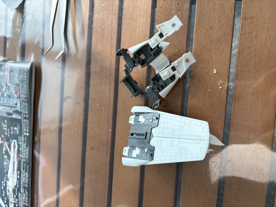 vf-1a/s 발키리 마크로스 1/72 반다이 개조 및 도색_18.jpg