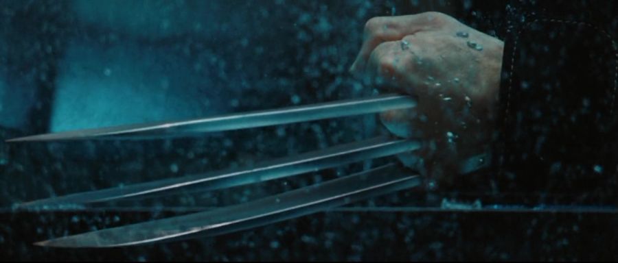 [엑스맨]클로를 뽑을때마다 고통이 밀려오는 울버린_2.jpg