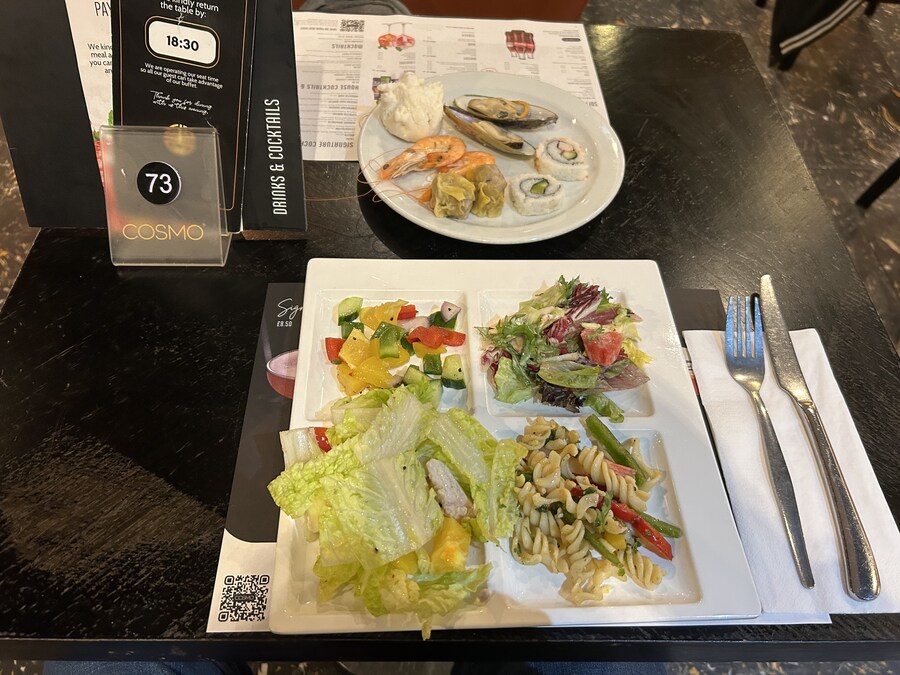 영국 세계음식 뷔페 COSMO all you can eat 방문 후기_17.jpg