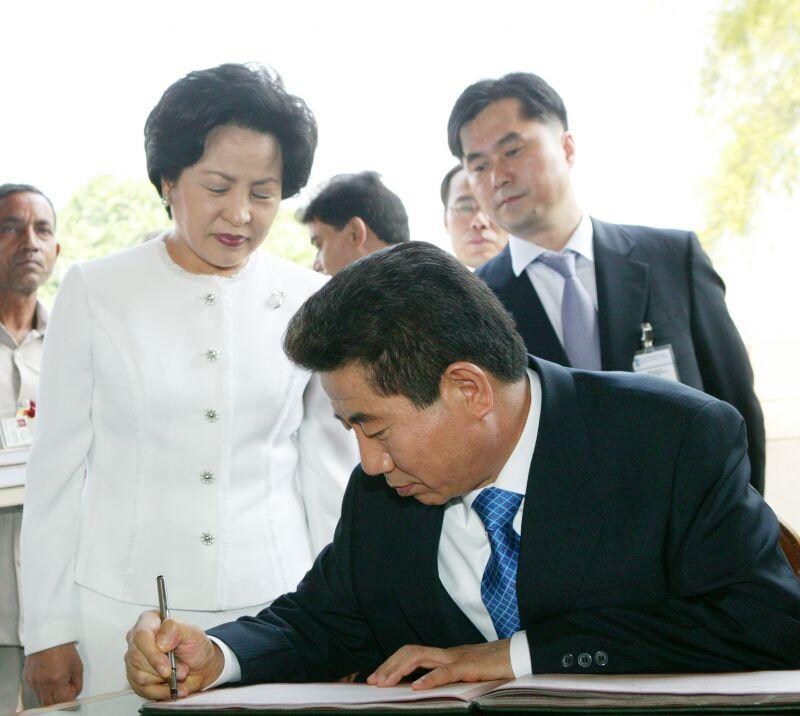 김종민) 참여정부 시절 찍힌 사진 찾았네요_2.jpg