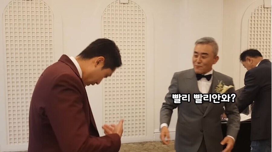 임화수의 결혼식 사회를 보러간 눈물의 곡절_7.jpg