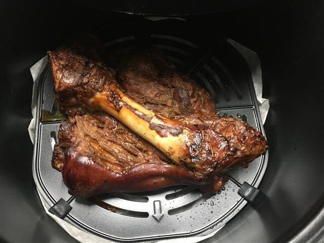 독일식 족발요리 슈바인스학세_1.jpg