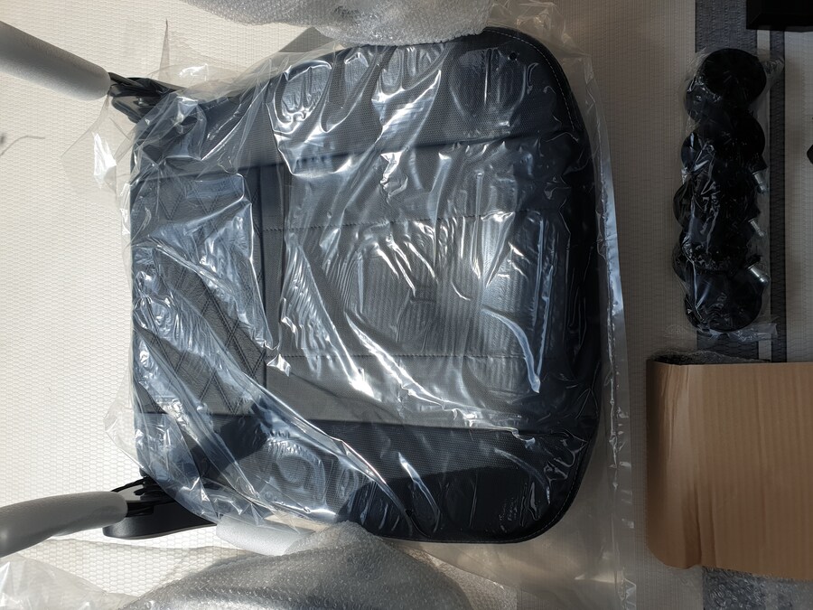 에이픽스프라임 GC003 레더 목받침 게이밍의자 구매후기 (유튜브 링크 포함)_2.jpg