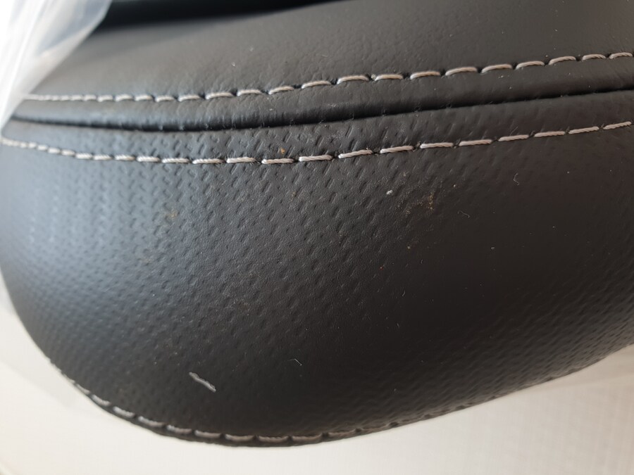 에이픽스프라임 GC003 레더 목받침 게이밍의자 구매후기 (유튜브 링크 포함)_3.jpg