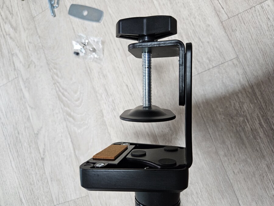 목이 아파진 김에 클린데스크 세팅을 해봤습니다_9.jpg