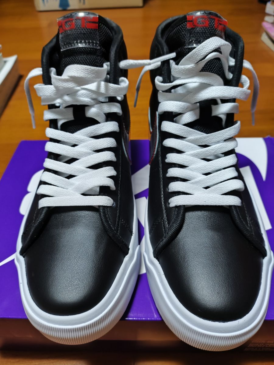 나이키 SB 줌 블레이저 미드 프로 GT_1.jpg