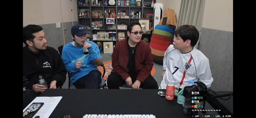 침착맨)전무님 썬글라스 낀거만봐도 웃기네_1.jpg