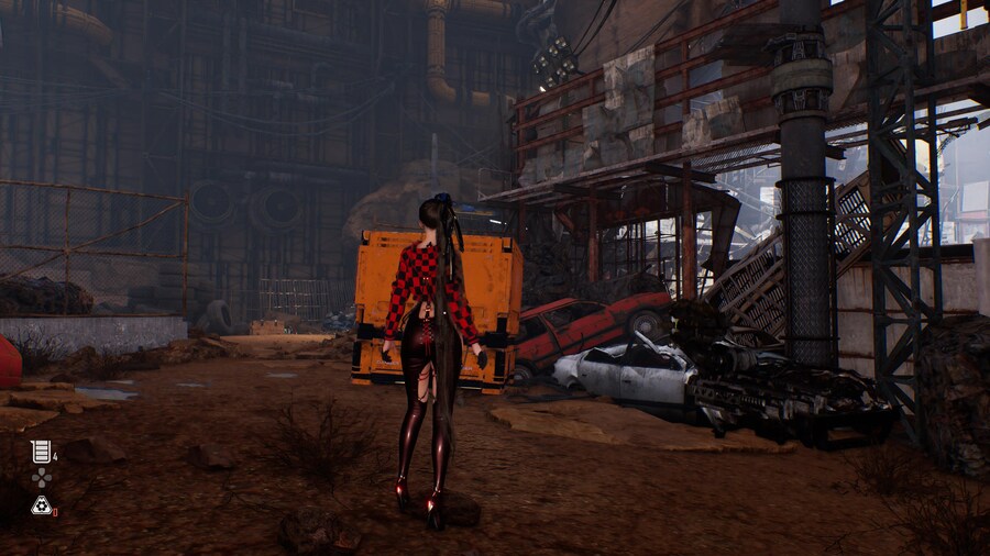 고철 쓰레기장 상자 먹기_1.jpg