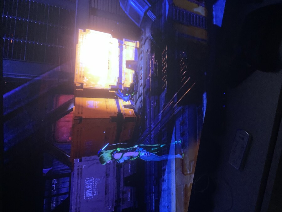 궤도 엘레베이터 화물 박스 끼임 치명적 버그_1.jpg