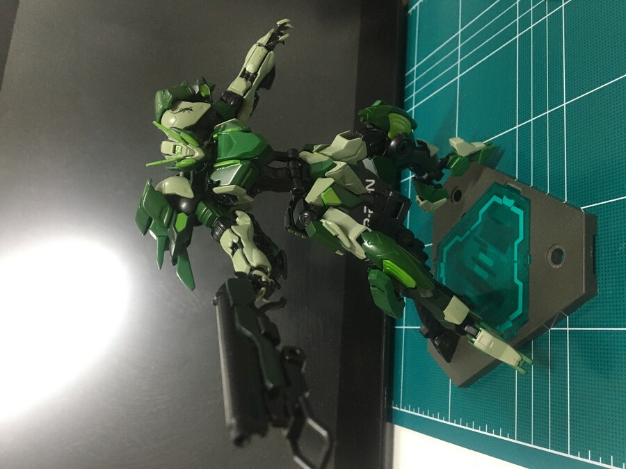 [건프라] 마참내 길고 긴 빌드를 완성해냈다!_6.jpg