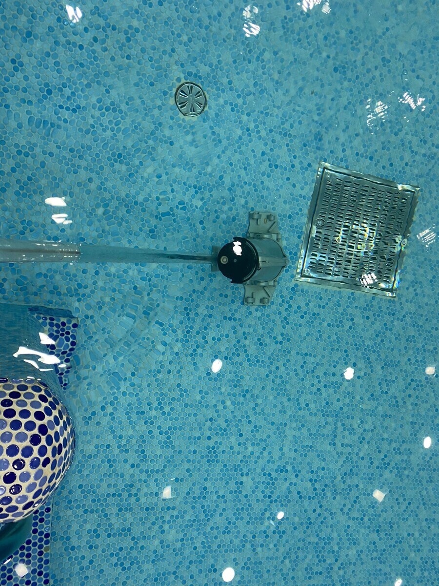 수영장이나 워터파크는 사람많아서 더러워서 안감_4.jpg