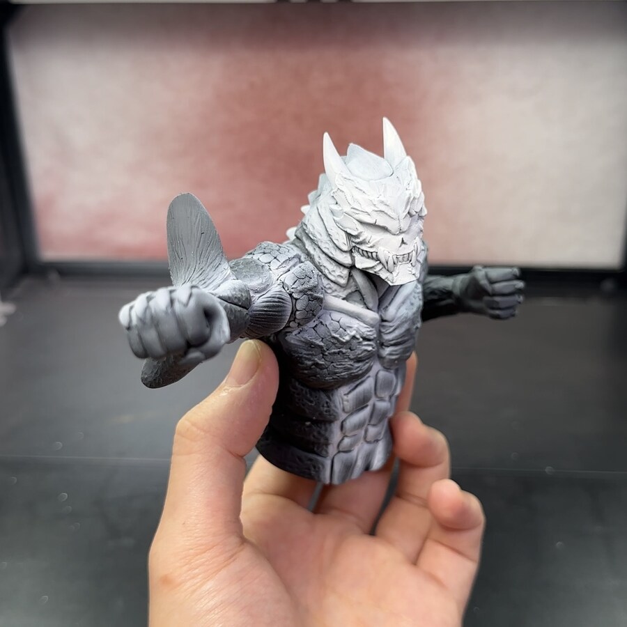 300시간 동안 괴수8호 만들기_30.jpg