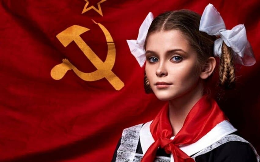 소련시절 러시아 여학생들의 교복_3.jpg