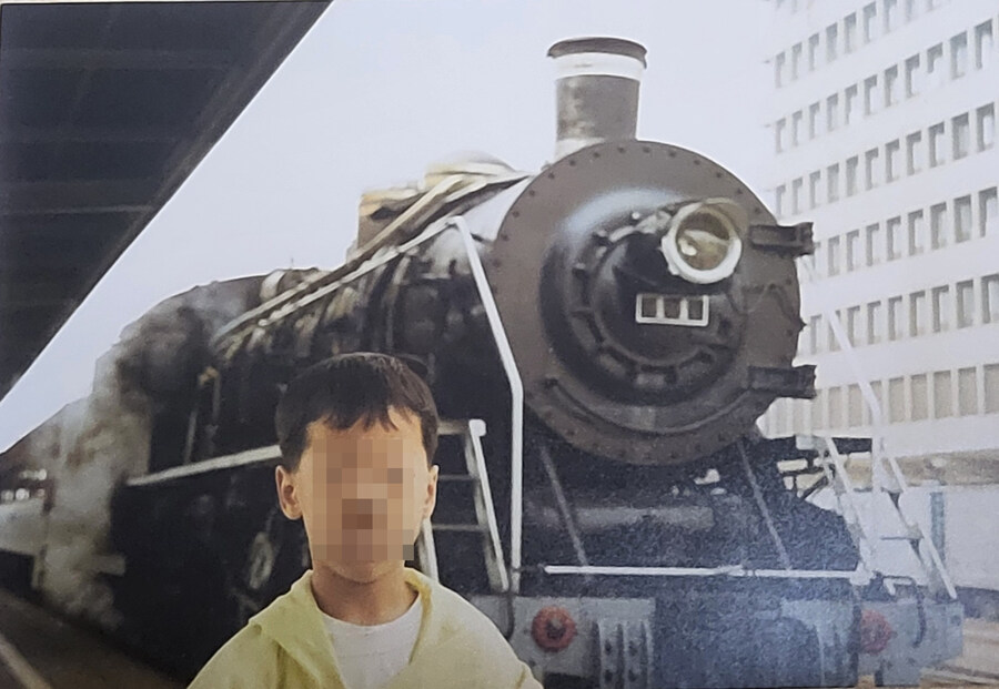 어린 시절의 철도 추억 관련 사진들입니다..._1.jpg