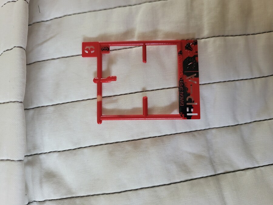 에나멜 도색후에 마감제을 뿌려봤는데 벗겨질수 있을까요?_1.jpg