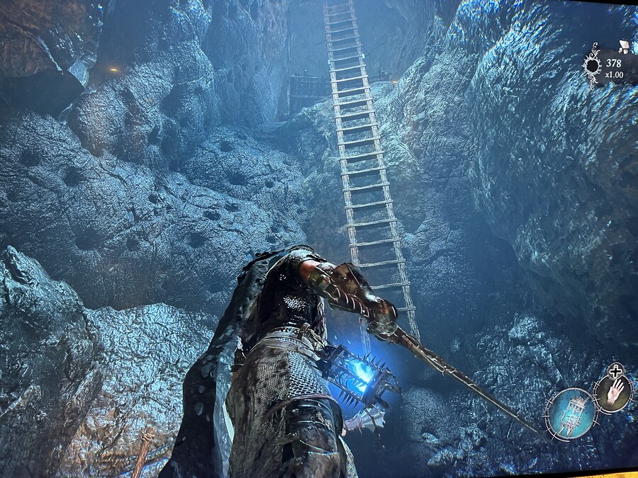 이곳 사다리는 어떻게 내리나요?_2.jpg