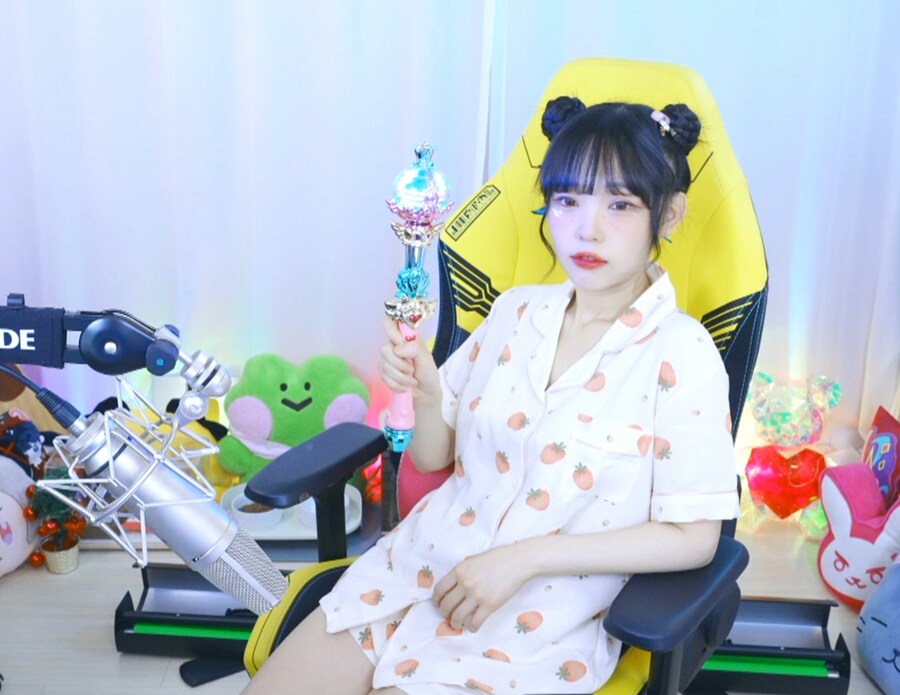 새봄TV] 공포게임(시청자 참여)+우주 외계인 병원 운영게임_2.png