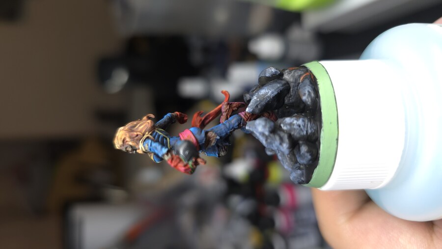 도색) 마블 좀비사이드 캡틴마블 좀비히어로 완성(혐주의)_6.jpg