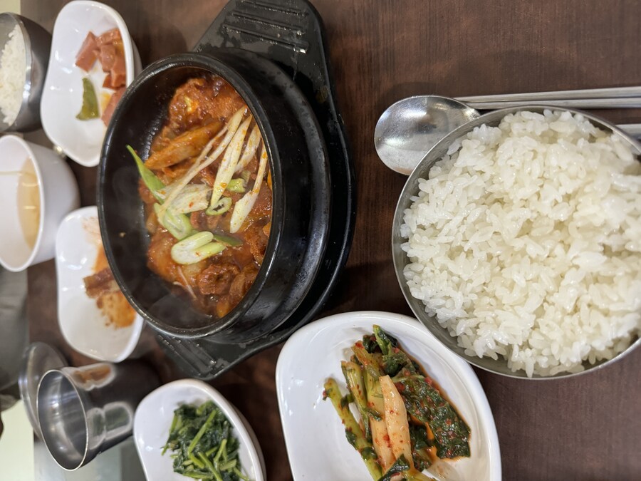 국전 11층에서 제육볶음 맛있는 곳 !!_1.jpg