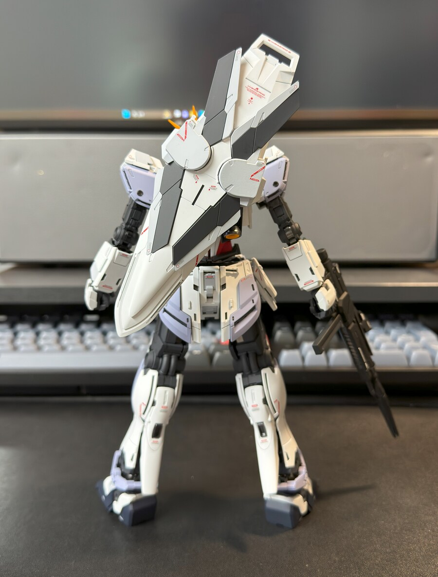 [MG] RX-9/C Narrative Gundam Ver.Ka_5.jpg