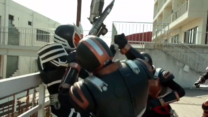 [가면라이더 파이즈] 외전에서 쳐발리는 서브들_9.jpg