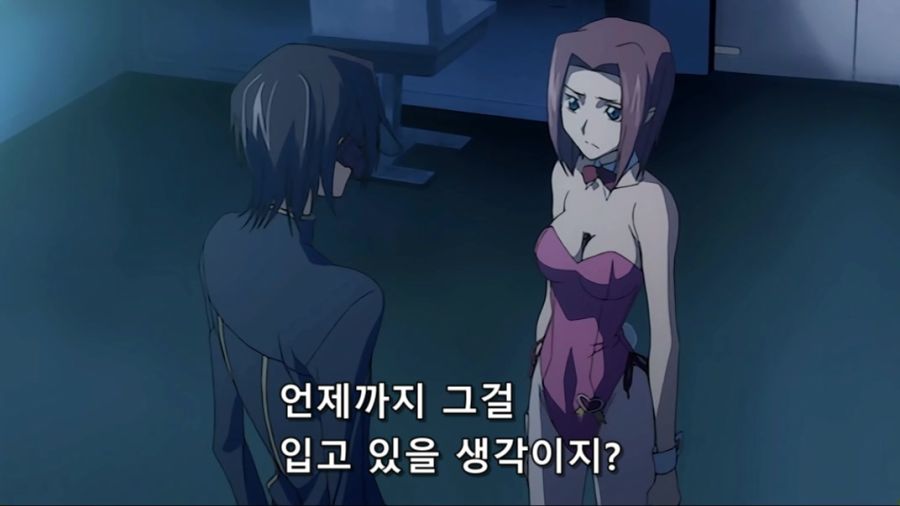 [코드기어스]카렌을 바라보는 를르슈_1.jpg