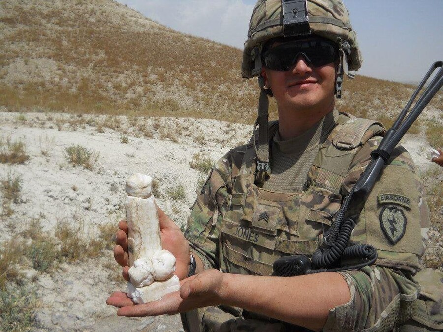 "War… War never changes…"_13.jpg