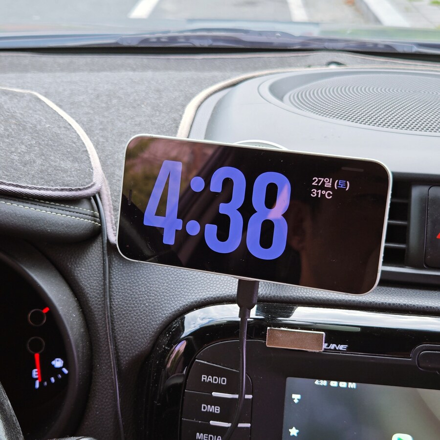 고급스러운 은은한 LED로 차인테리어 리얼무드프로 차량용 맥세이프충전기_13.jpg