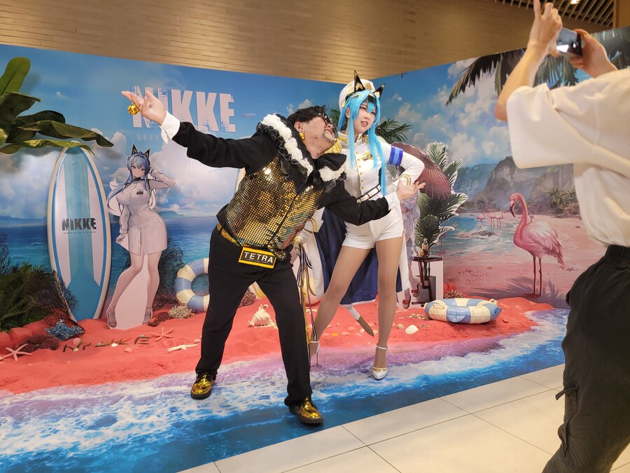 니케) 버닝엄 코스프레하고 팝업 털러 감_4.jpg