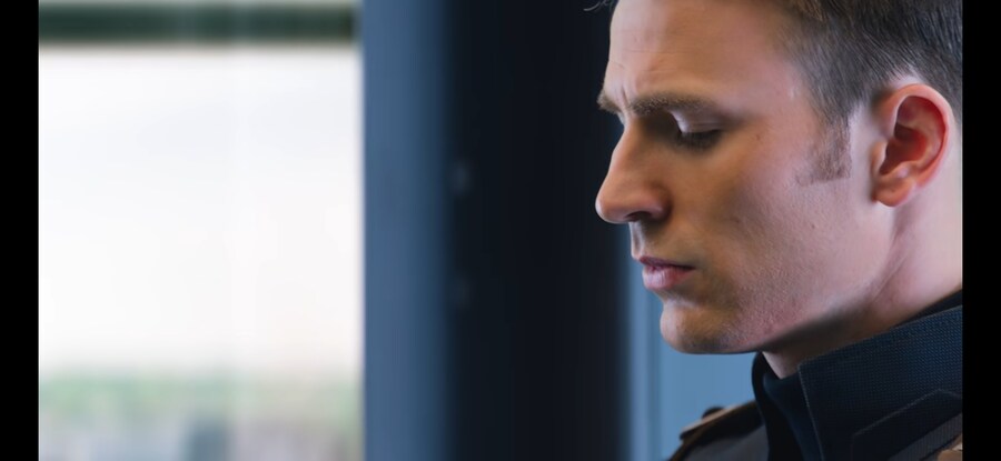 캡틴 아메리카 엘리베이터 씬 영상에 재미있는 유투브 댓글_1.jpg