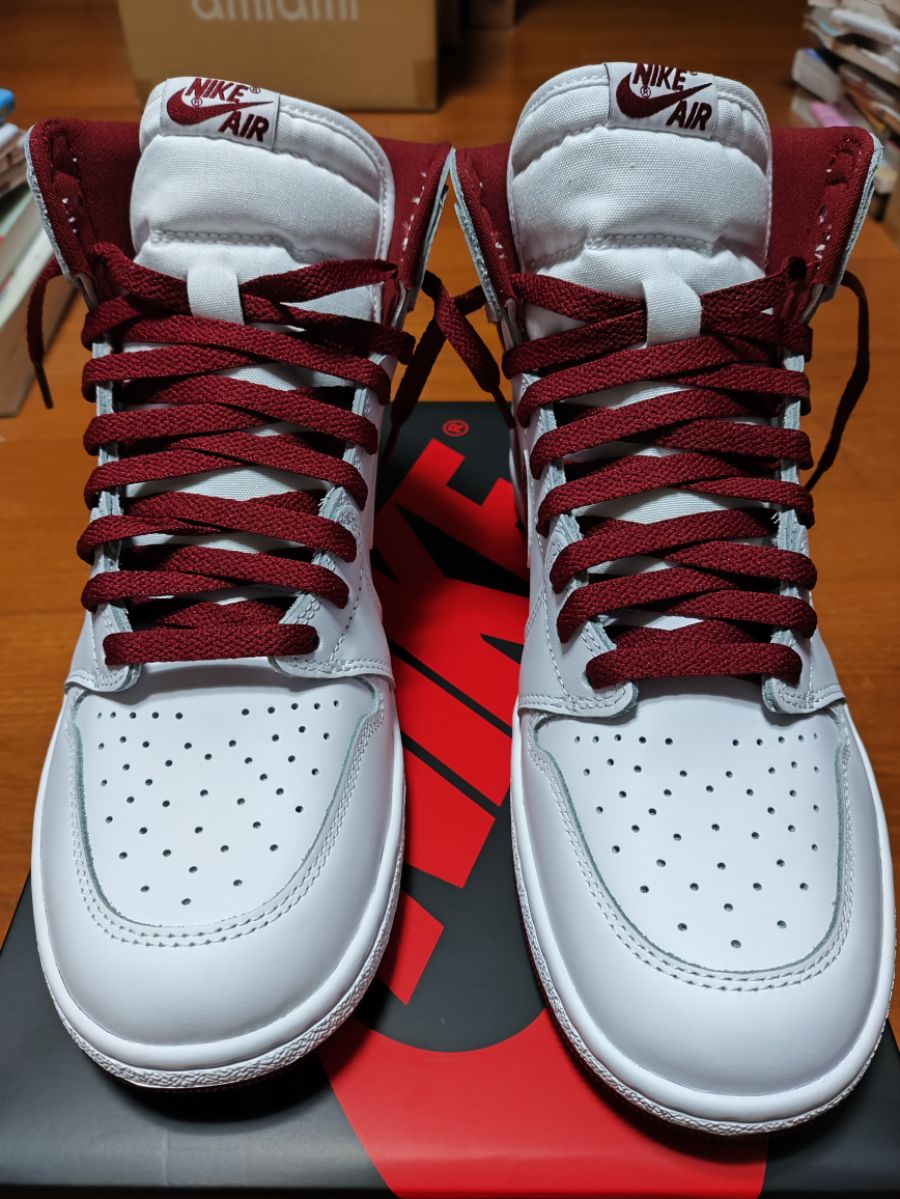 나이키 에어 조던 1 하이 85 메탈릭 버건디_1.jpg