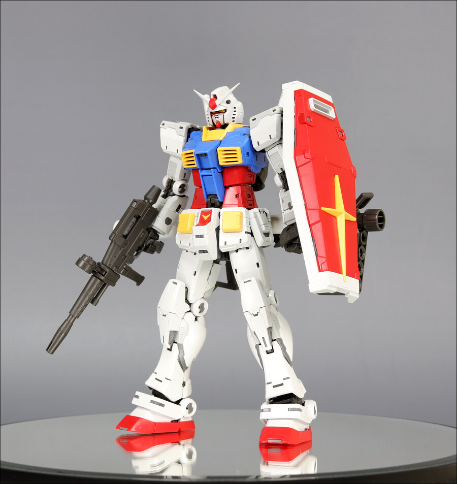 [RG] 퍼스트건담 2.0 조립 완성_23.jpg