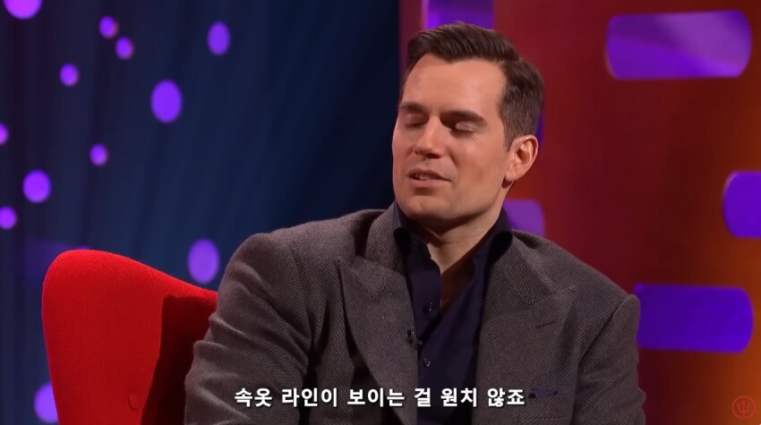 히어로물 배우는 슈트안에 뭘 입을까?_3.png