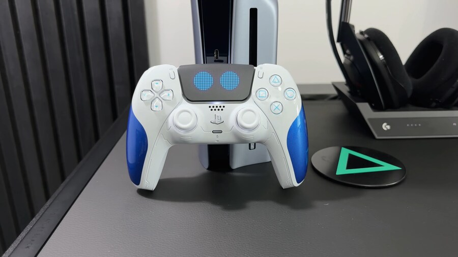 아스트로봇 듀얼센스 컨트롤러 유광느낌_6.jpg