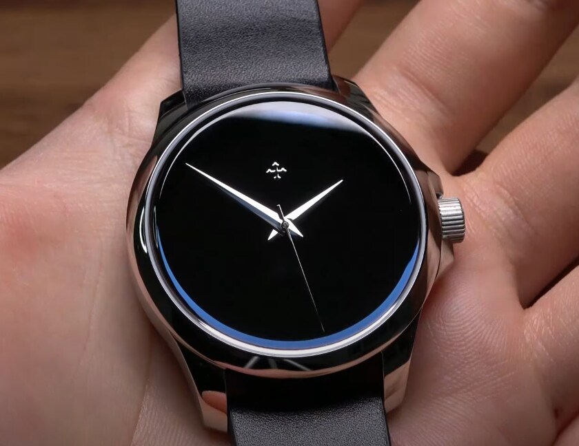 ??? : 시계 디자인 꾸미기도 귀찮다. 다들 시간 볼 줄 알잖아?_3.png