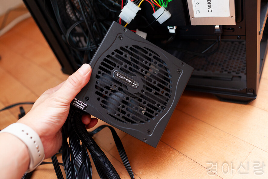 컴퓨터 파워서플라이 마이크로닉스 풀체인지 900W ATX 3.1 PC 파워 후기_15.jpg