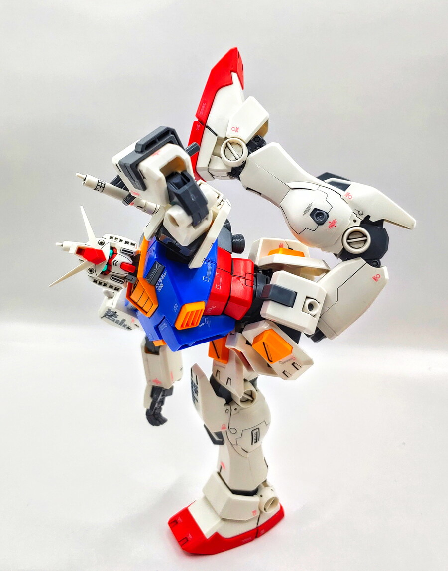 [MG] RX-78-2 퍼스트 건담 Ver.Ka_27.jpg