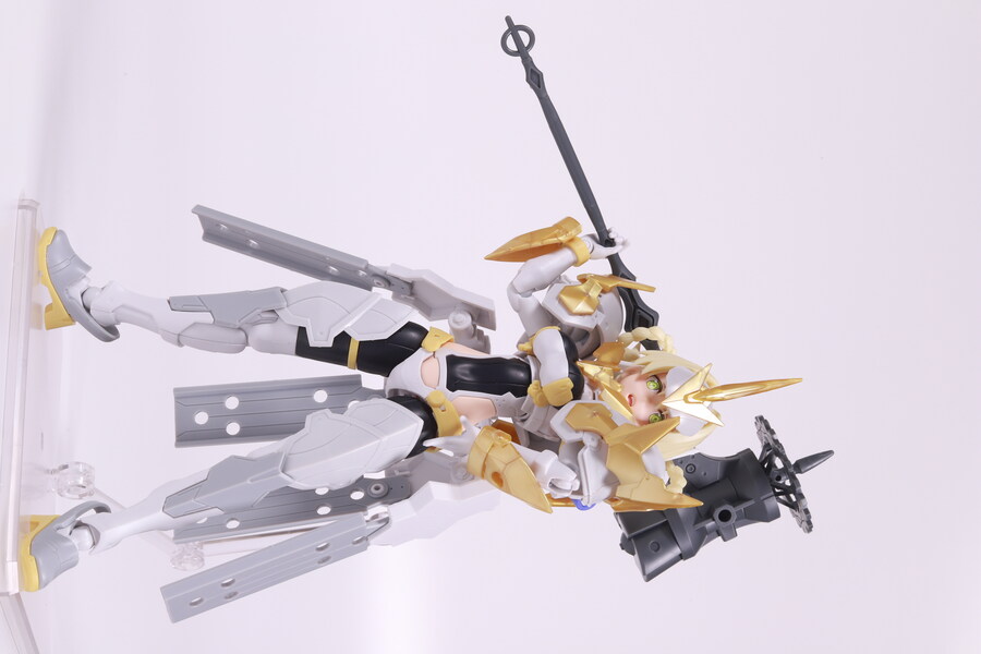 30MS]유피아 순조(Feat. 홀리 나이트)_6.jpg