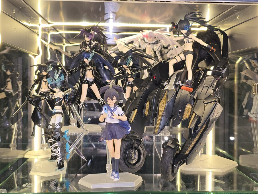 맥스팩토리)figma 레이싱 미쿠 장식칸 및 figma 장식장._6.jpg