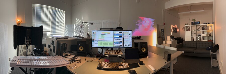 30대 후반 공사업자 개인 사무실겸 작업실_1.png